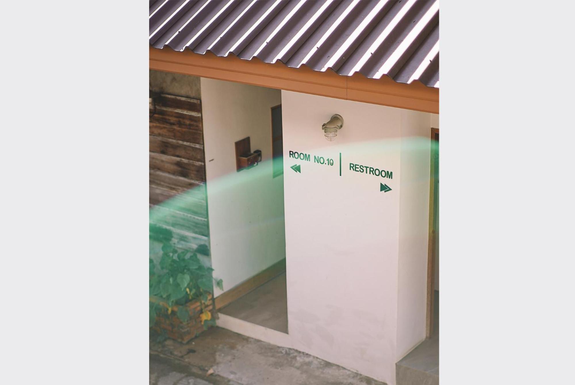 Sleepy House Chiang Rai Bed & Breakfast エクステリア 写真