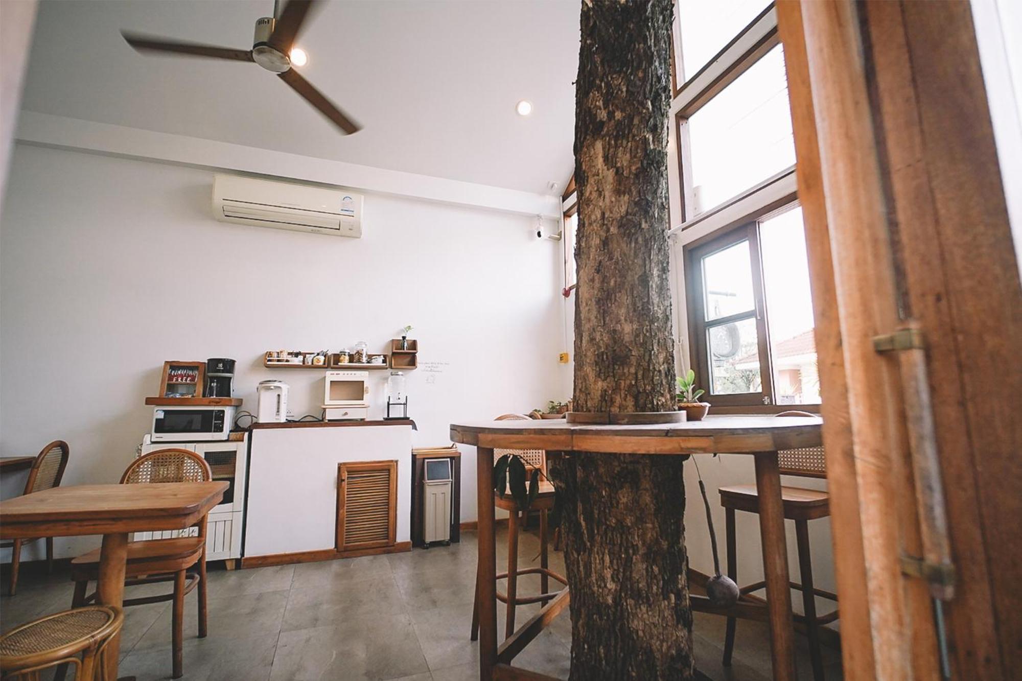 Sleepy House Chiang Rai Bed & Breakfast エクステリア 写真