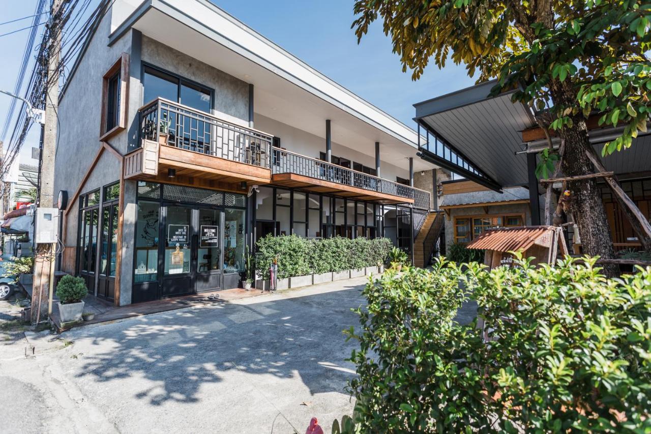 Sleepy House Chiang Rai Bed & Breakfast エクステリア 写真